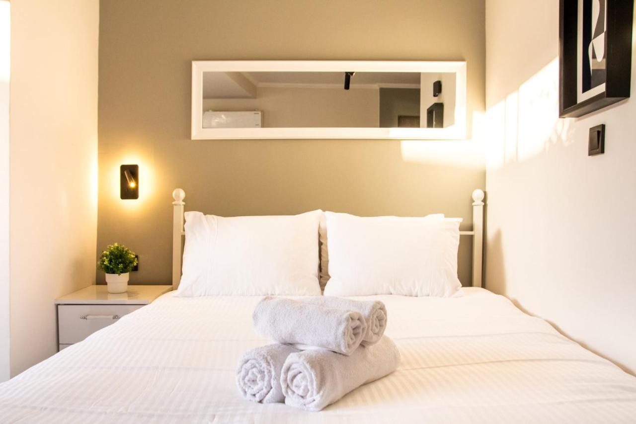 Invigorating Studio Flat Near Kordon In Alsancak Apartment İzmir Ngoại thất bức ảnh