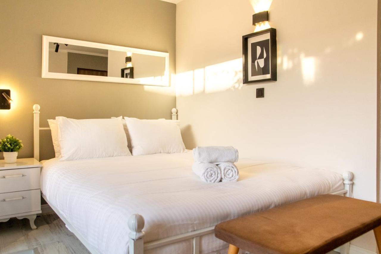 Invigorating Studio Flat Near Kordon In Alsancak Apartment İzmir Ngoại thất bức ảnh