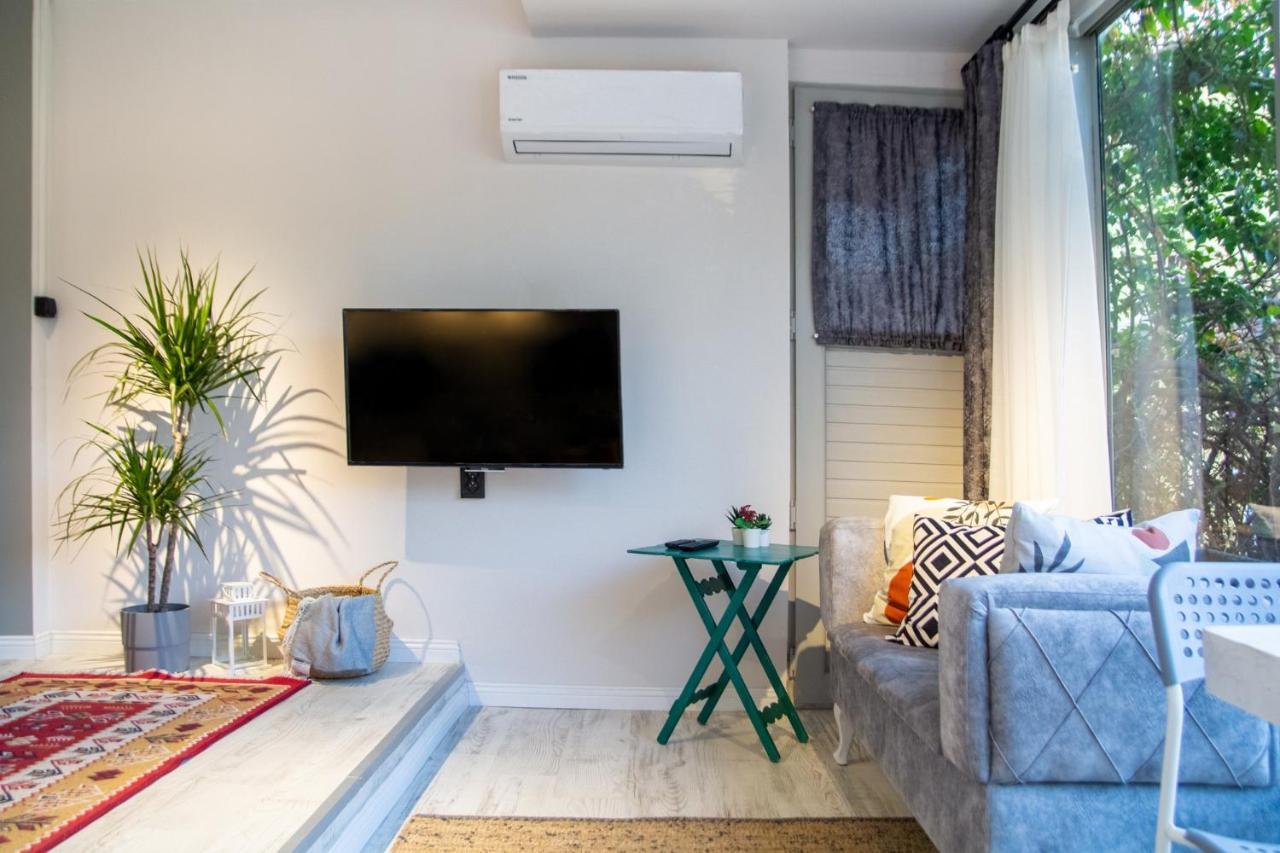 Invigorating Studio Flat Near Kordon In Alsancak Apartment İzmir Ngoại thất bức ảnh